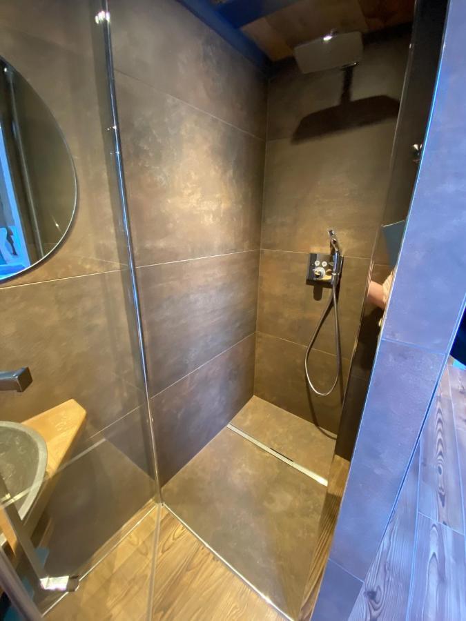Les Mazots Des Fees Bed & Breakfast Morzine