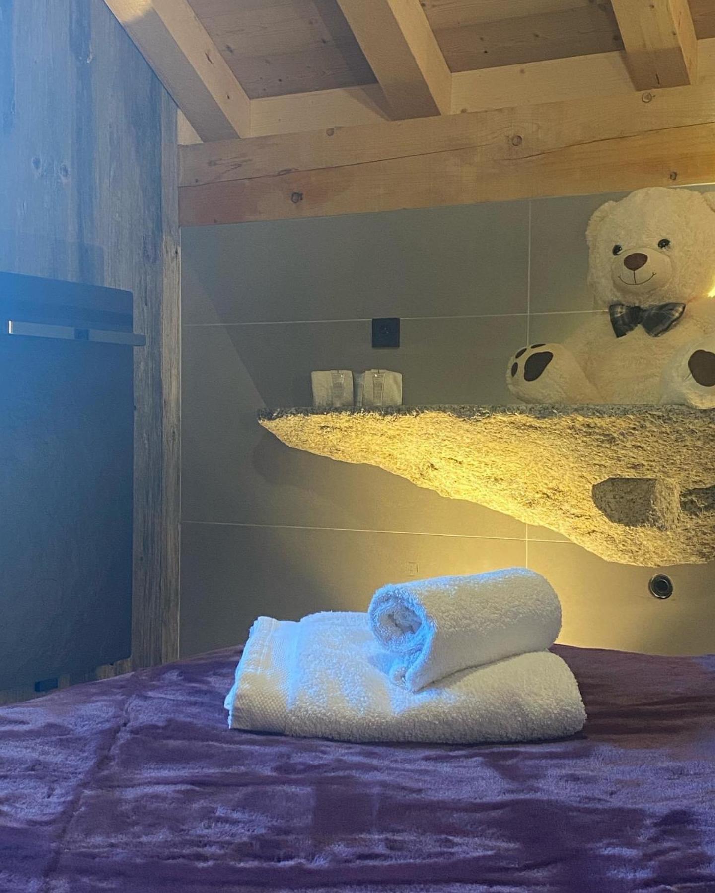 Les Mazots Des Fees Bed & Breakfast Morzine